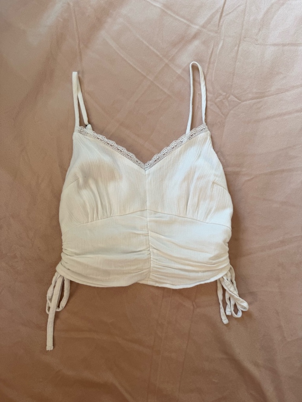 Super cute white lace Hollister tank